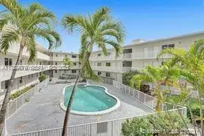 2 bedroom 2 bath Residential Lease for rent at 1895 Venice Park Dr # A18, Miami FL 33181