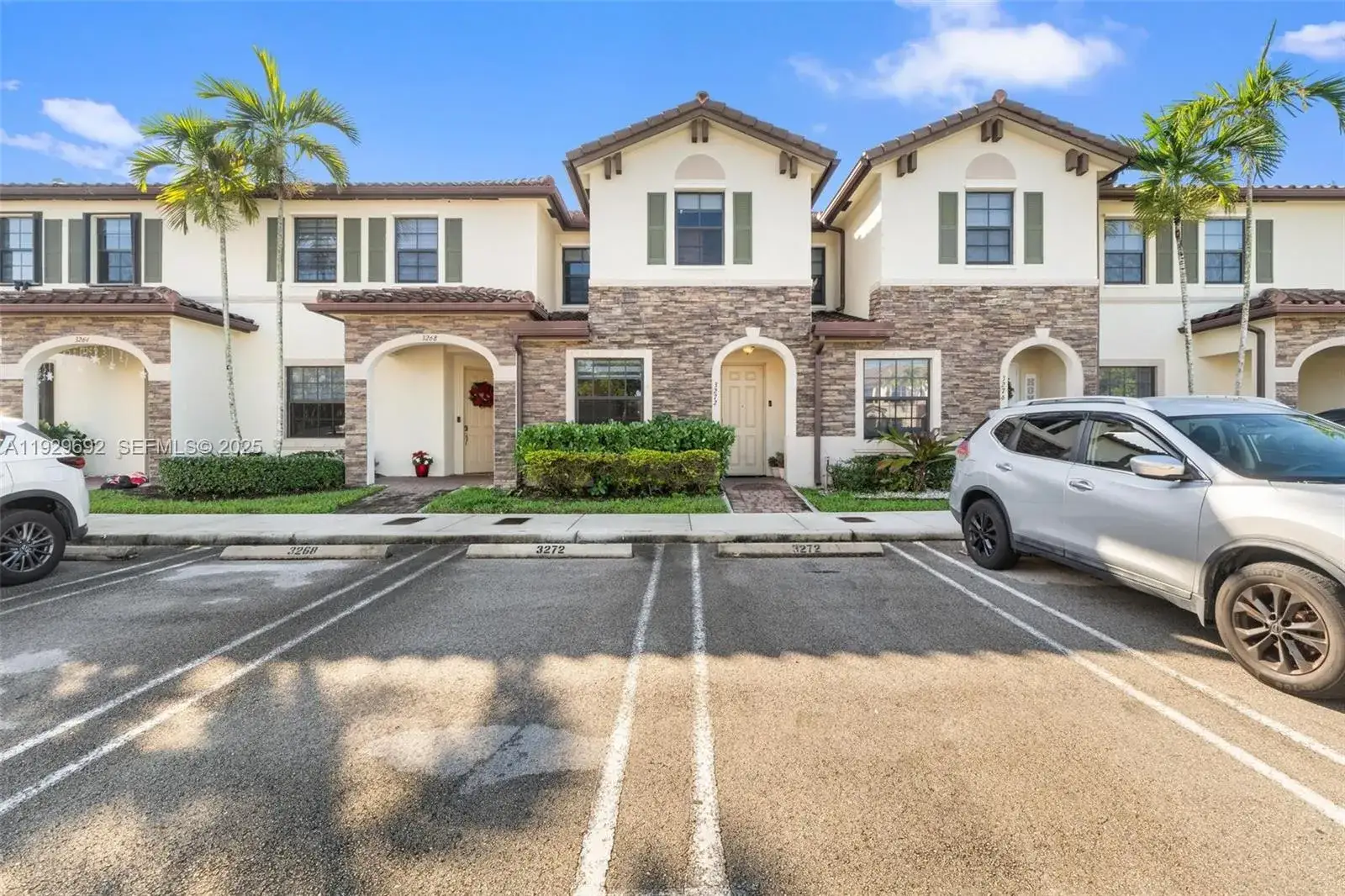 3 bedroom 2 bath Residential for sale at 3272 W 92nd Pl, Hialeah FL 33018