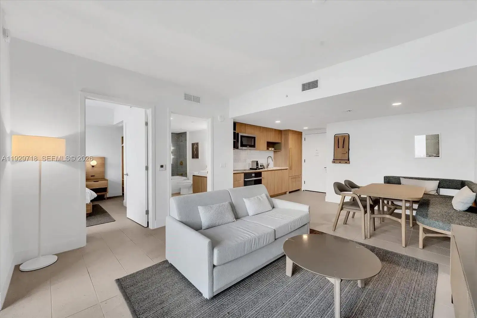 1 bedroom 1 bath Residential for sale at 159 NE 6th St # 3811, Miami FL 33132