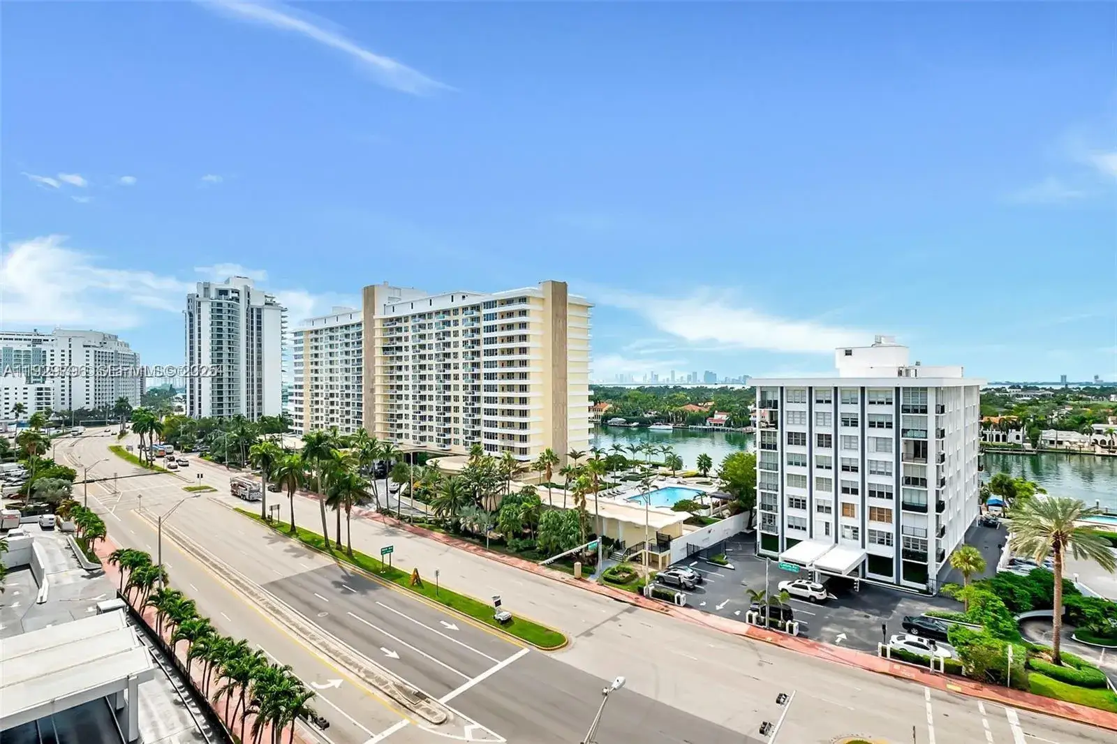 2 bedroom 2 bath Residential for sale at 5601 Collins Ave # 925, Miami Beach FL 33140