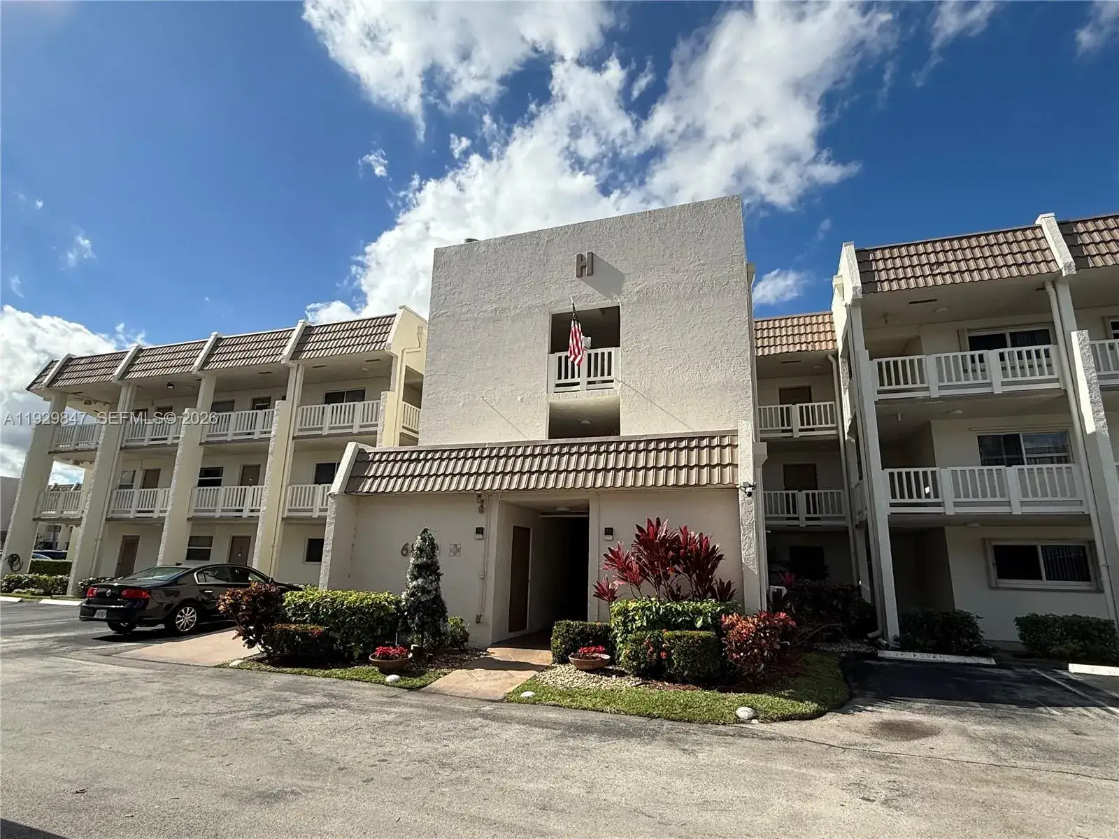 2 bedroom 2 bath Residential for sale at 6890 Royal Palm Blvd # 208H, Margate FL 33063