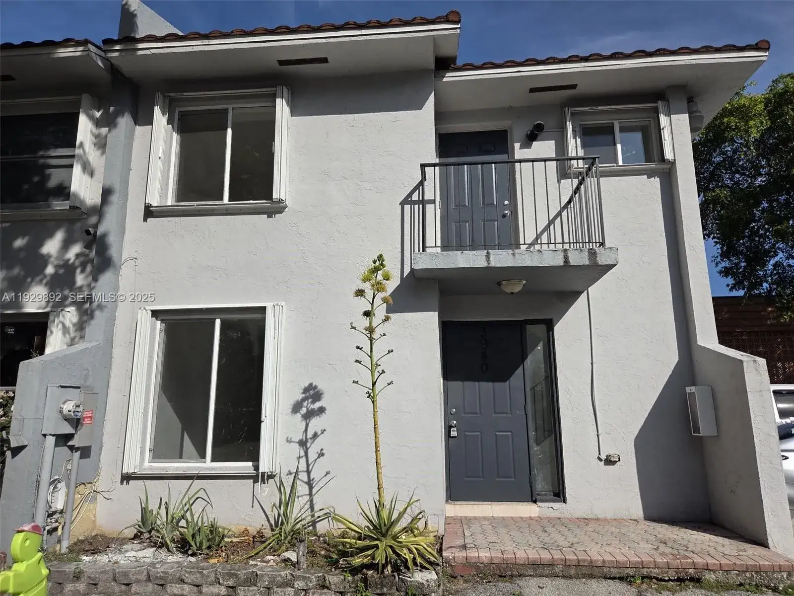 3 bedroom 2 bath Residential Lease for rent at 3940 NW 76th Ter # 3940, Davie FL 33024