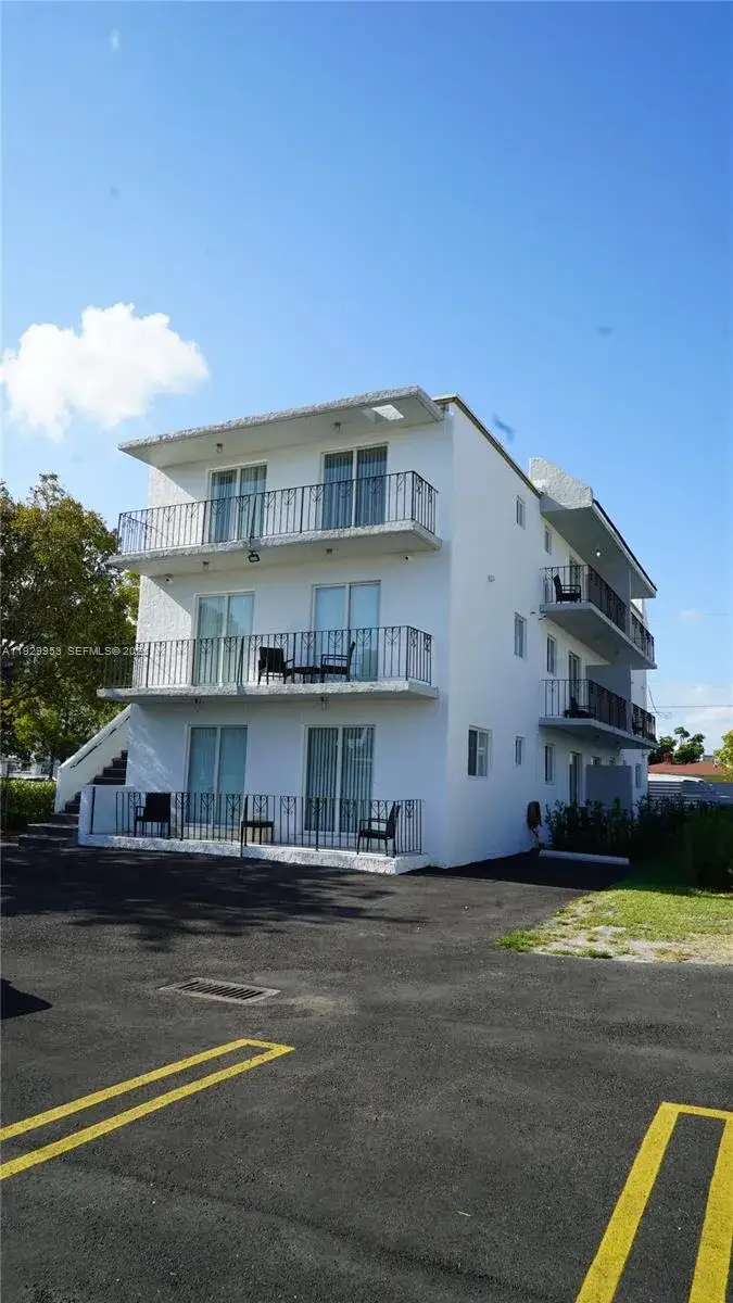 2 bedroom 2 bath Residential Lease for rent at 1328 NW 4th St # 2, Miami FL 33125