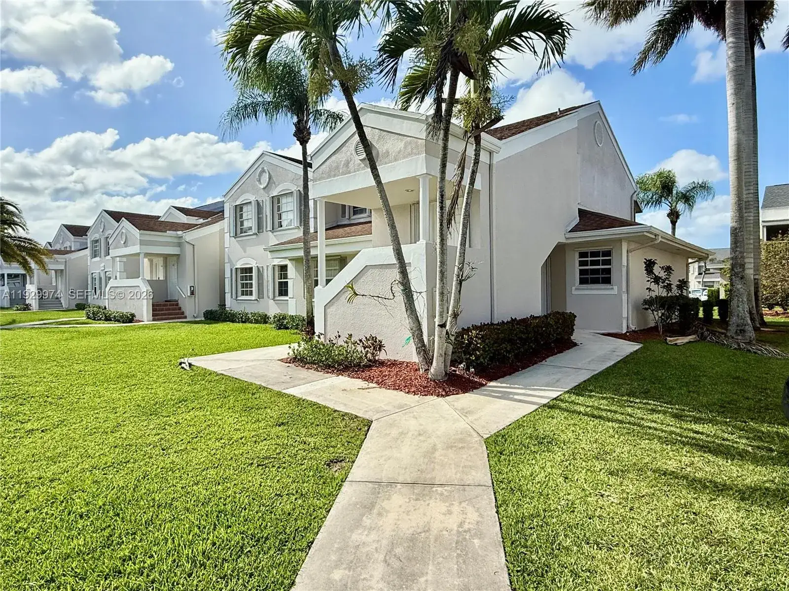 3 bedroom 2 bath Residential for sale at 2221 SE 27th Dr # B, Homestead FL 33035