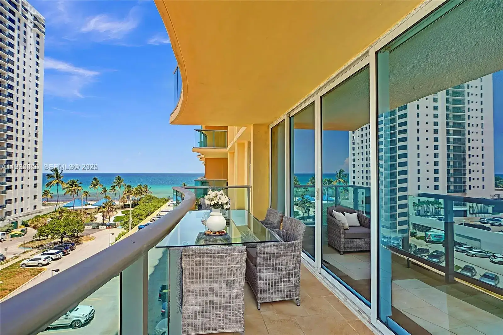 1 bedroom 1 bath Residential Lease for rent at 2501 S Ocean Dr, Hollywood FL 33019