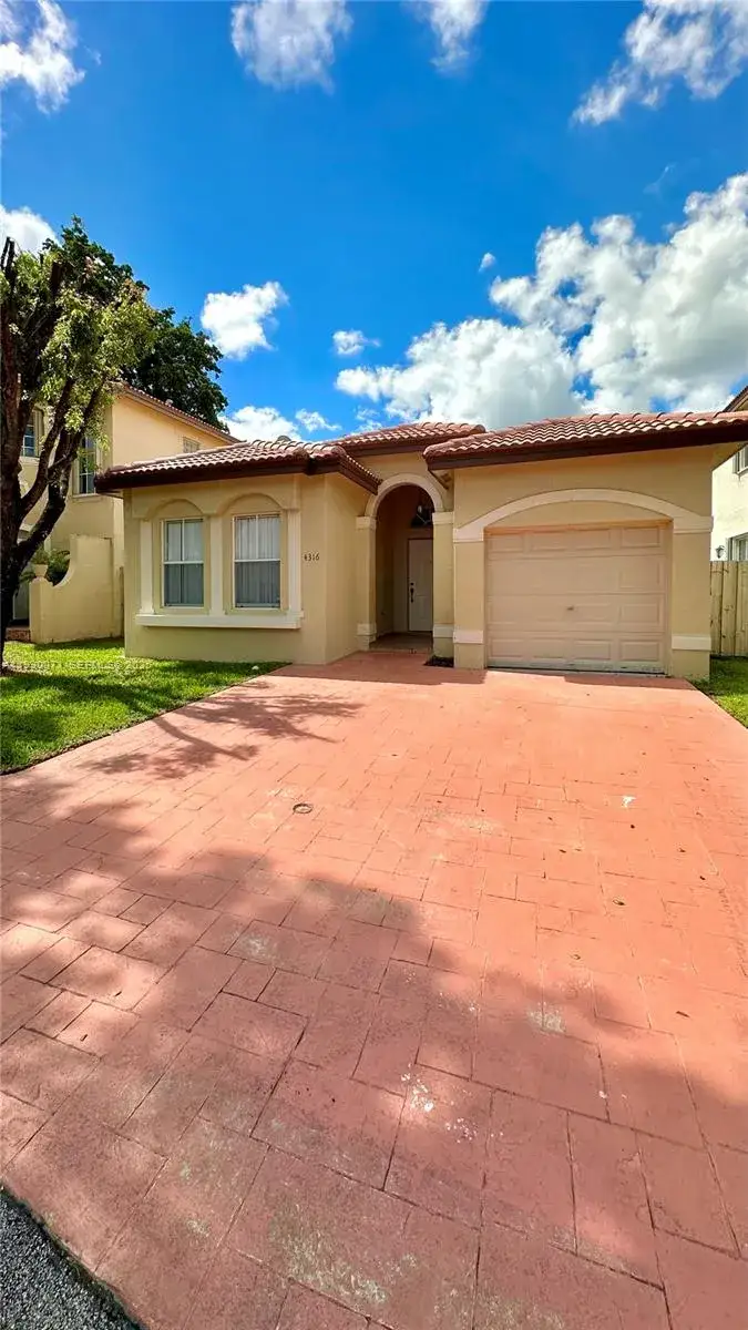 3 bedroom 2 bath Residential for sale at 4316 NW 113TH CT, Doral FL 33178