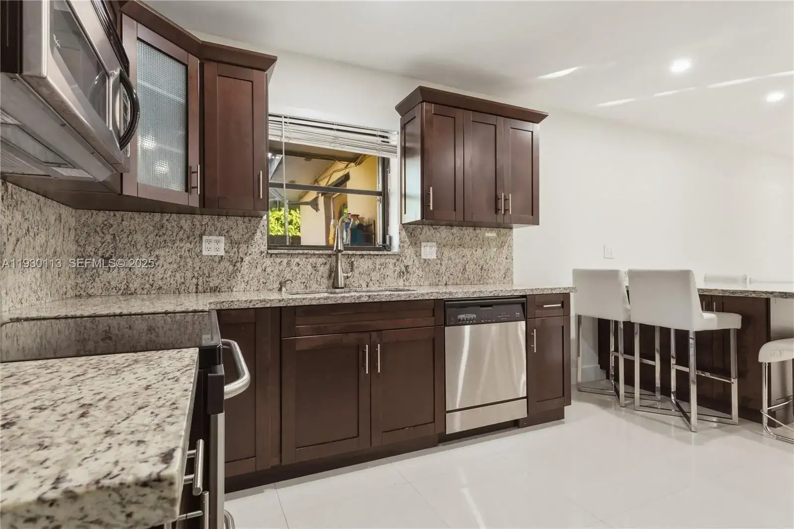 3 bedroom 2 bath Residential Lease for rent at 16401 SW 100th Ct, Miami FL 33157