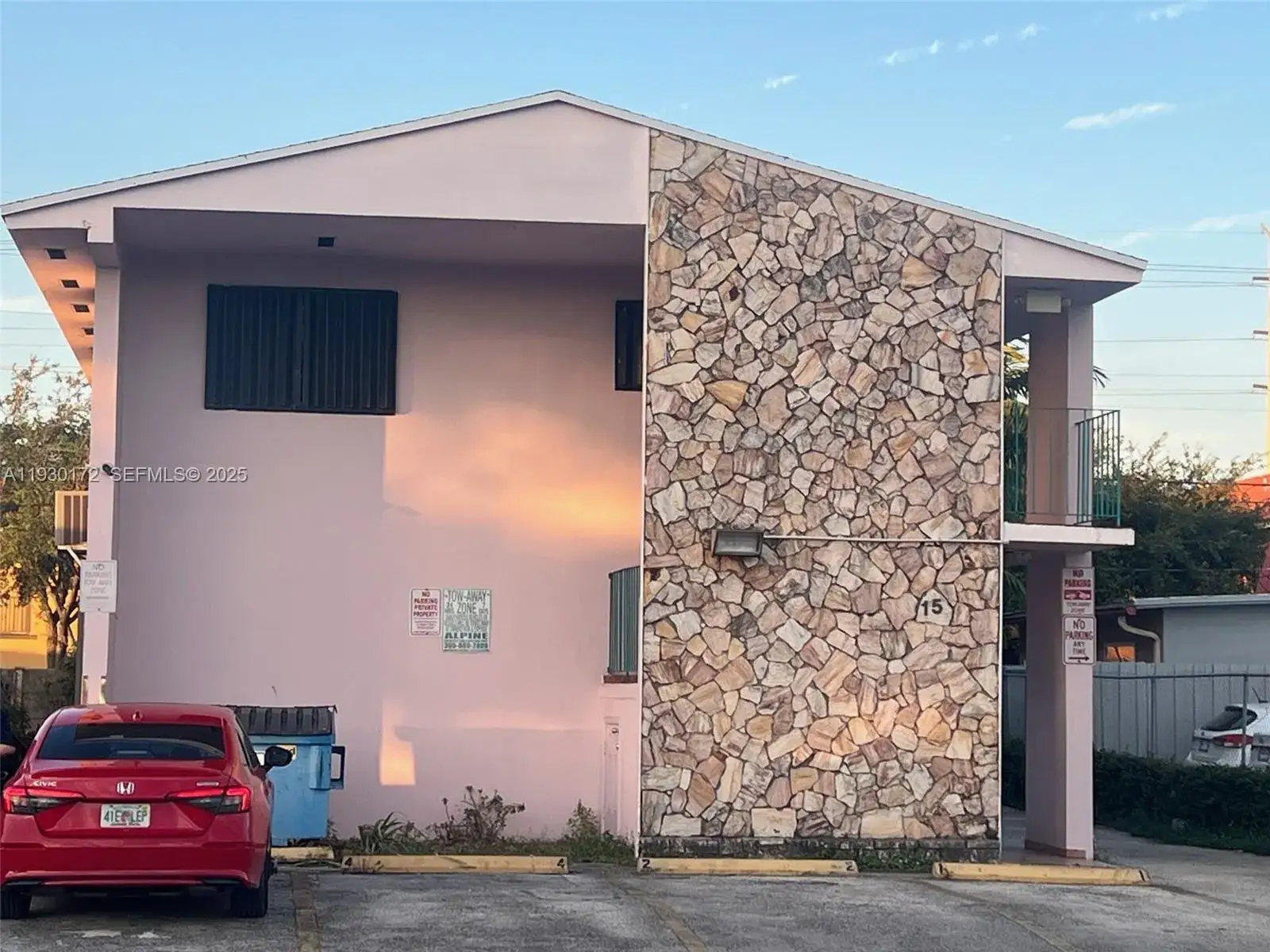 2 bedroom 1 bath Residential Lease for rent at 15 W 9th St # 1, Hialeah FL 33010