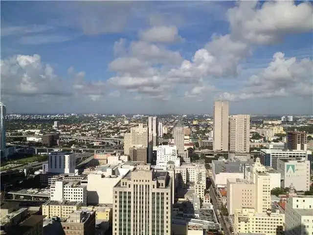1 bedroom 1 bath Residential for sale at 50 Biscayne Blvd # 4105, Miami FL 33132