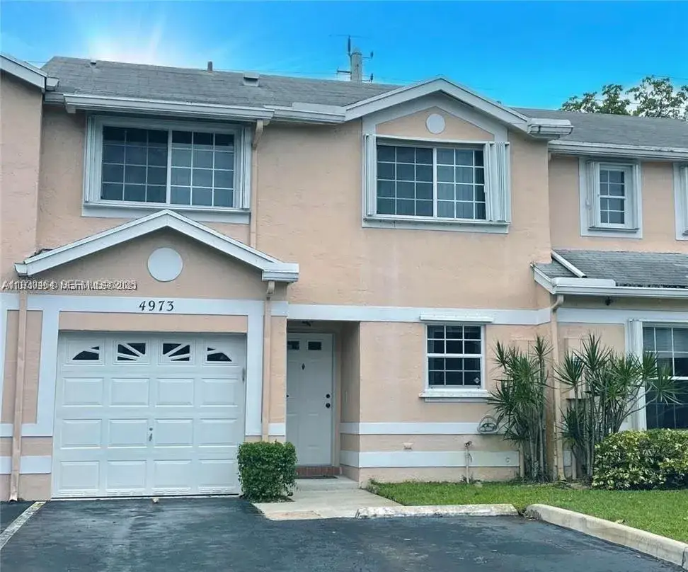 3 bedroom 2 bath Residential Lease for rent at 4973 SW 123rd Ter, Cooper City FL 33330