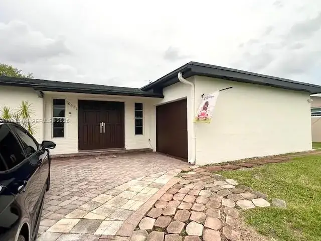 3 bedroom 1 bath Residential Lease for rent at 10631 NW 28th St, Sunrise FL 33322