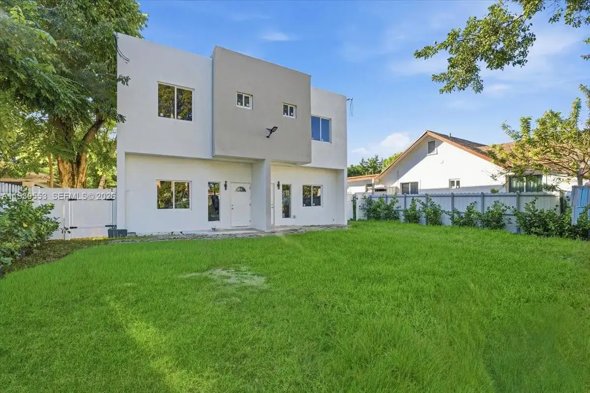3 bedroom 2 bath Residential Lease for rent at 1126 NW 28 # 1126, Miami FL 33127