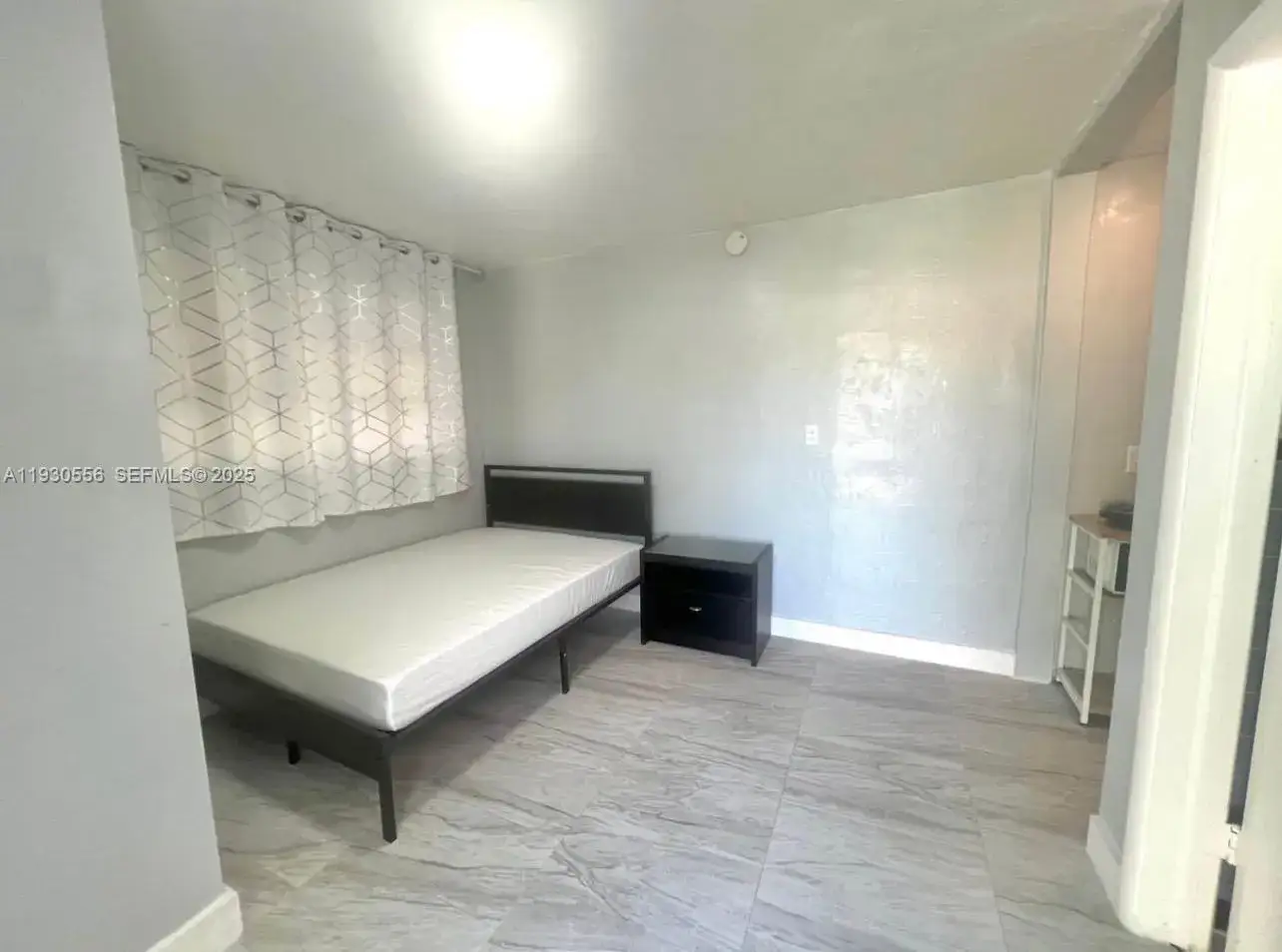 1 bath Residential Lease for rent at 106 Harvard Rd # 0, West Park FL 33023