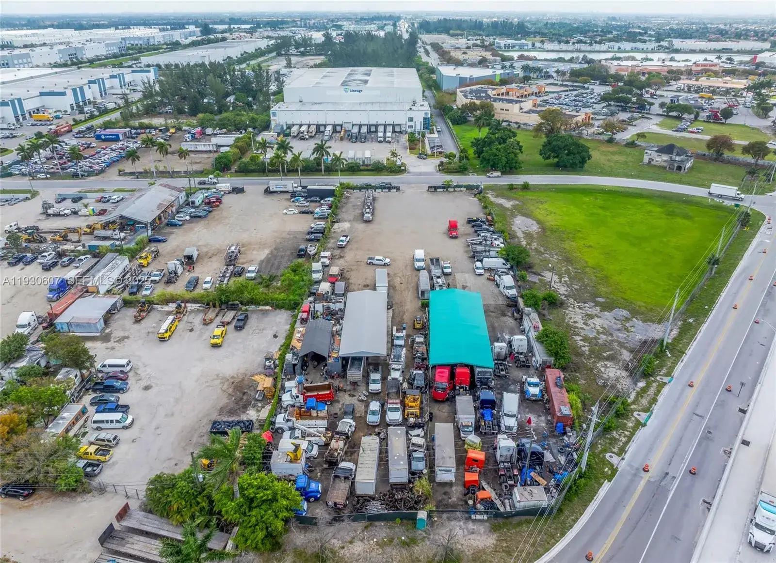 Commercial Land for sale at 13800 NW 112th Ave, Hialeah Gardens FL 33018