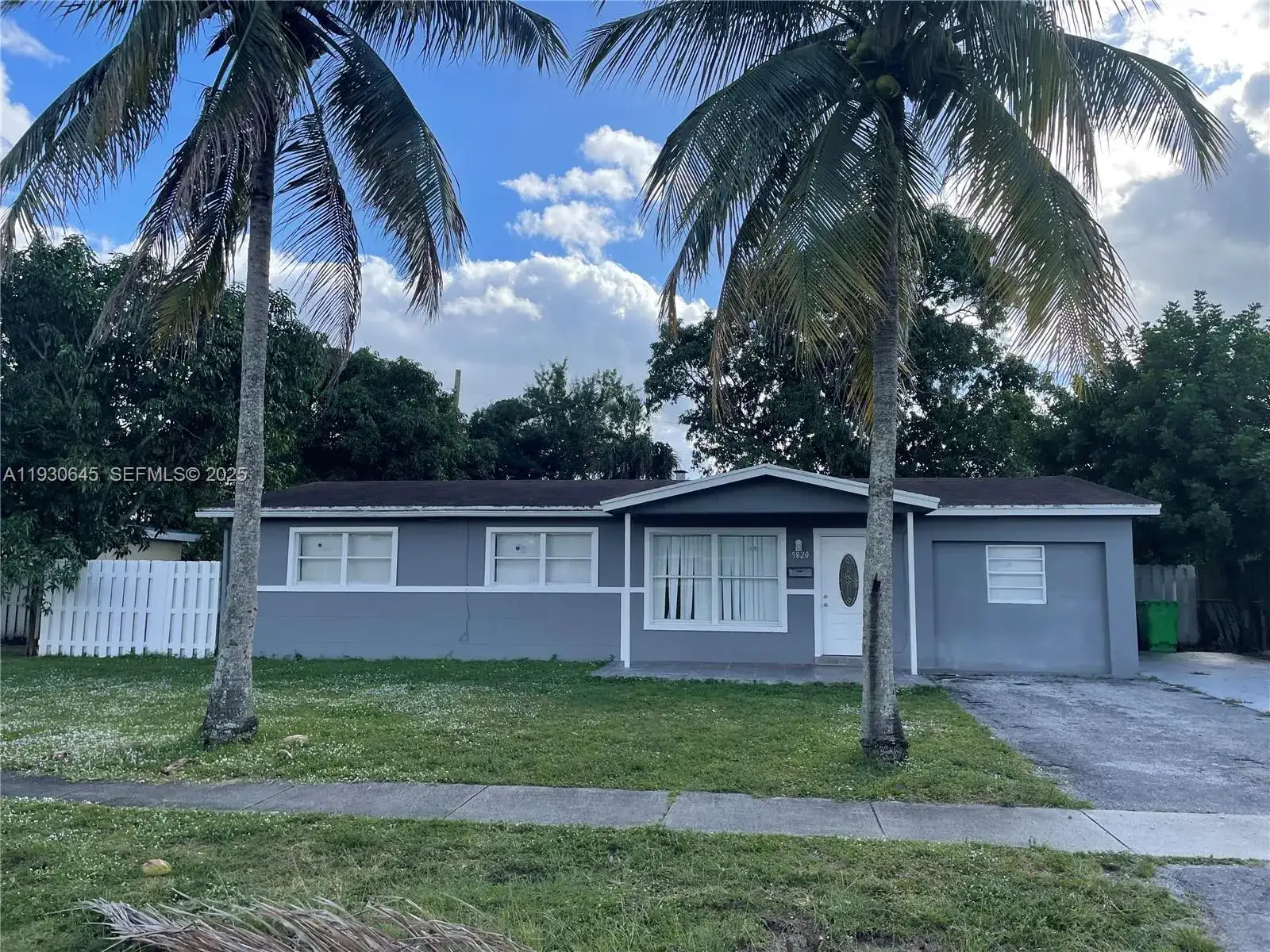 5 bedroom 2 bath Residential Lease for rent at 5820 NW 13th St, Sunrise FL 33313
