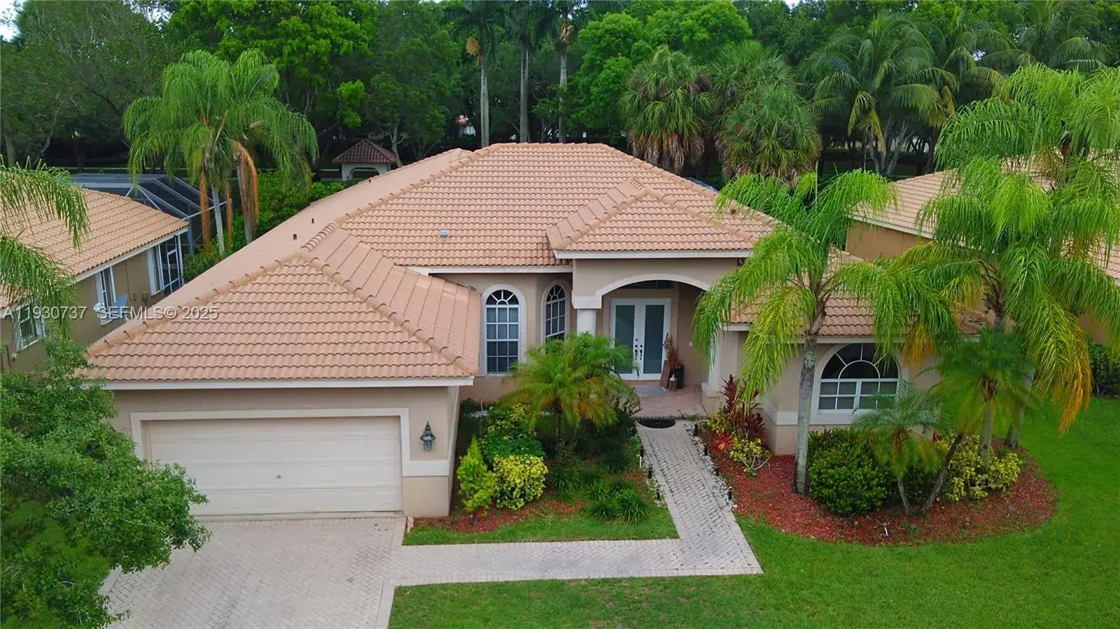 4 bedroom 3 bath Residential Lease for rent at 3937 Nighthawk Dr, Weston FL 33331