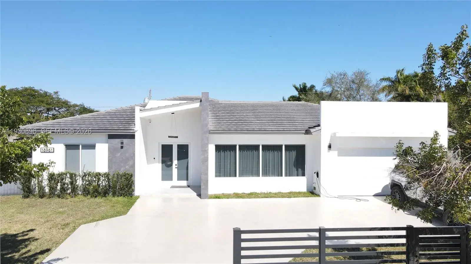4 bedroom 3 bath Residential for sale at 18961 SW 359th St, Homestead FL 33034
