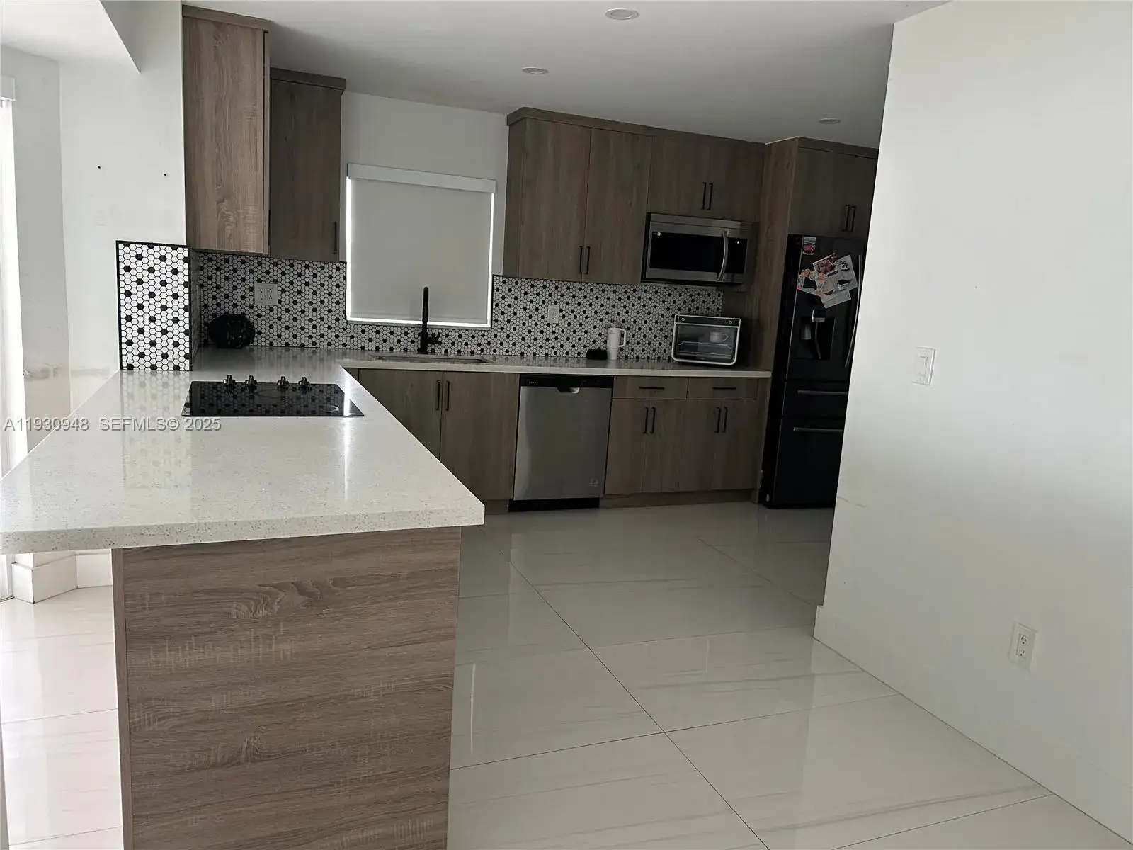 5 bedroom 2 bath Residential Lease for rent at 14830 Harding Ln, Homestead FL 33033
