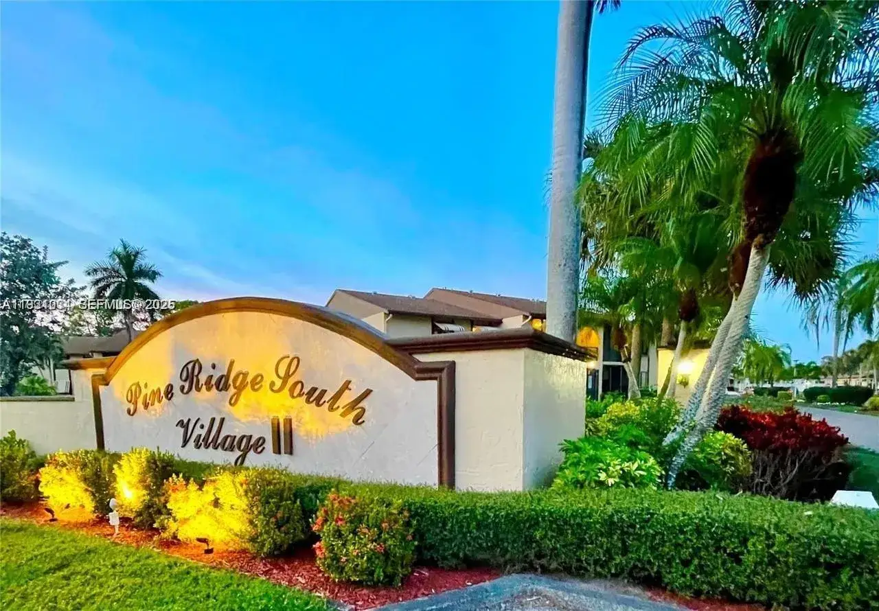 2 bedroom 1 bath Residential for sale at 224 Pine Hov Cir # 2, Green Acres FL 33463