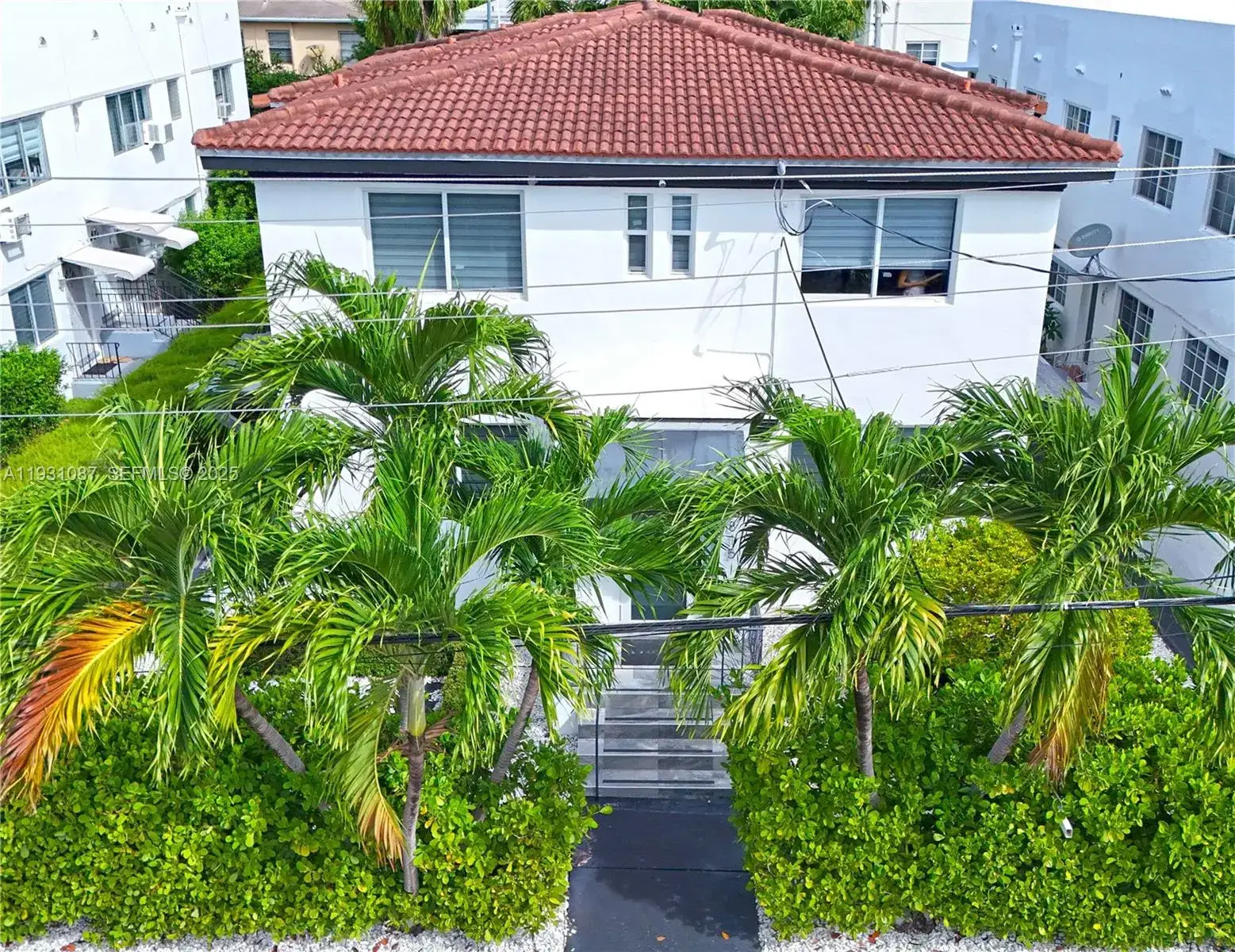 Residential Income for sale at 815 W 39th St, Miami Beach FL 33140