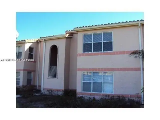 2 bedroom 2 bath Residential for sale at 3300 N Pinewalk Dr N # 1928, Margate FL 33063