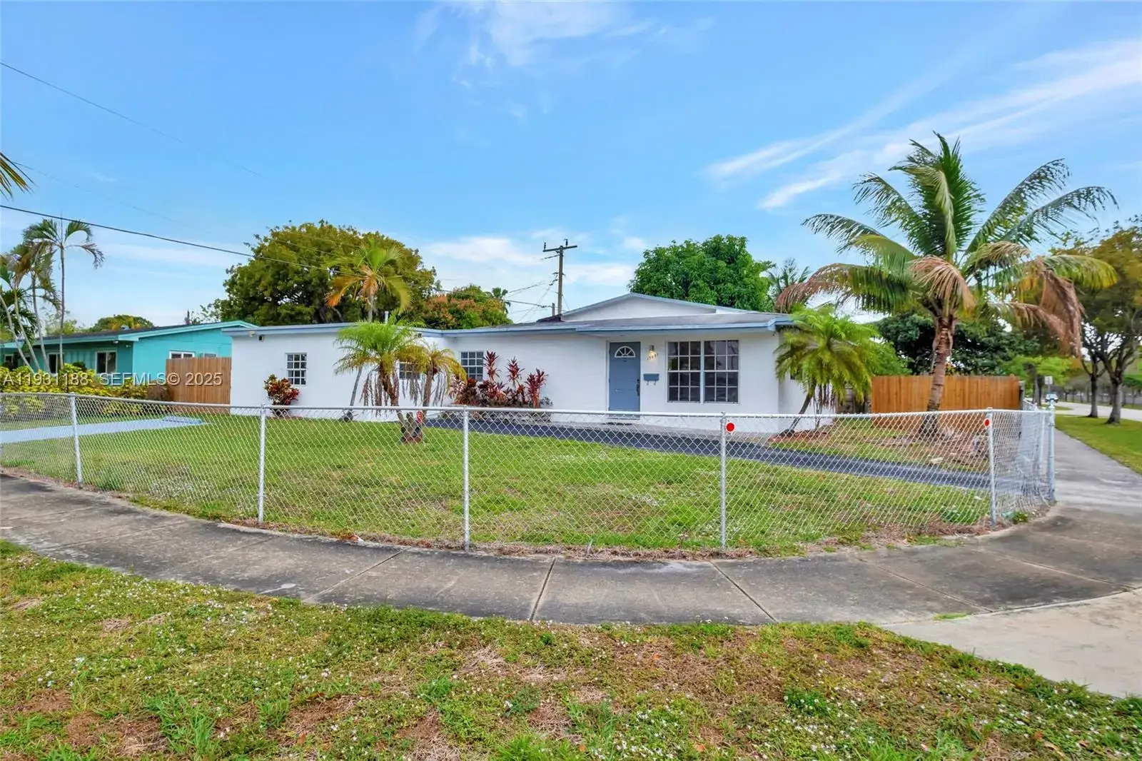 3 bedroom 2 bath Residential for sale at 17031 NW 12th Ave, Miami Gardens FL 33169