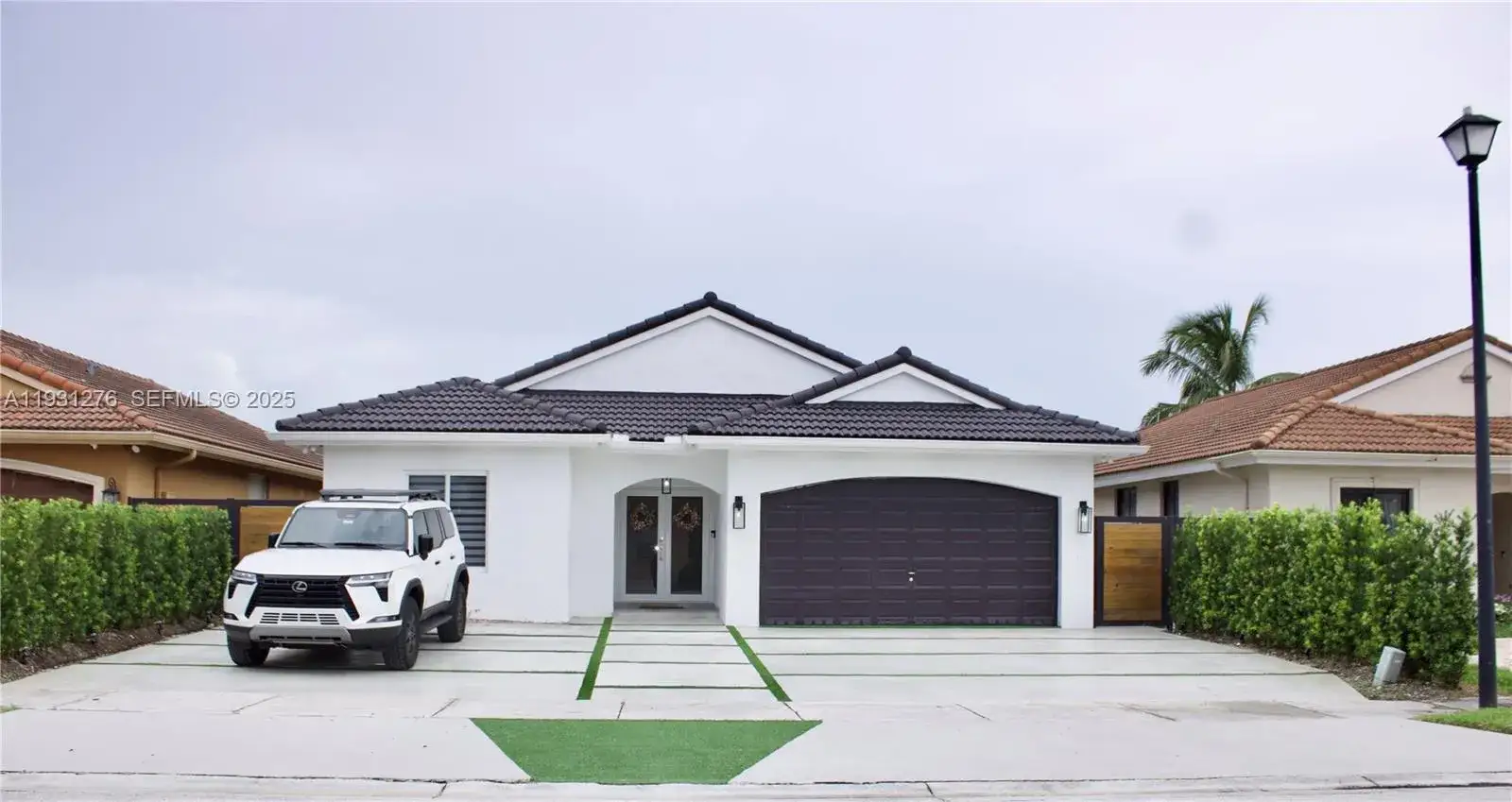 4 bedroom 3 bath Residential Lease for rent at 16056 SW 66th Ter, Miami FL 33193