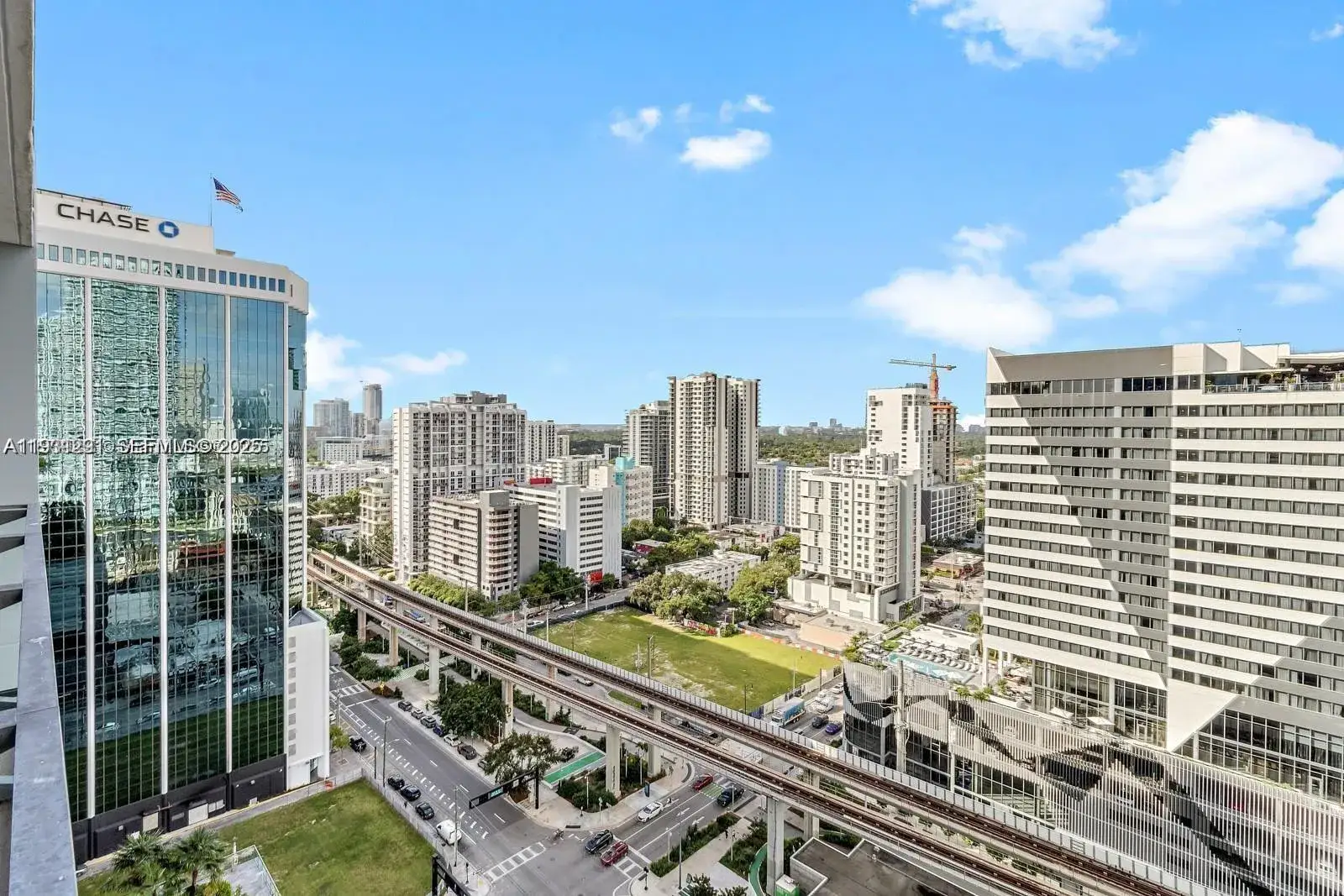 2 bedroom 2 bath Residential Lease for rent at 88 SW 7th St # 1710, Miami FL 33130