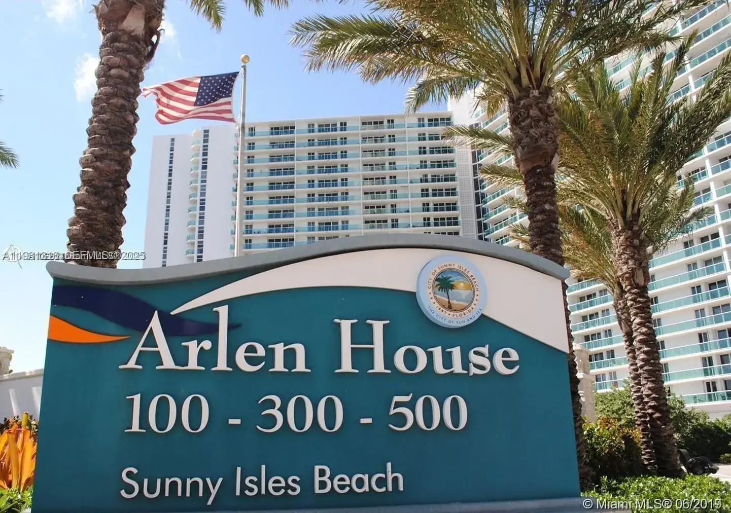 2 bedroom 2 bath Residential for sale at 100 Bayview Dr # 228, Sunny Isles Beach FL 33160