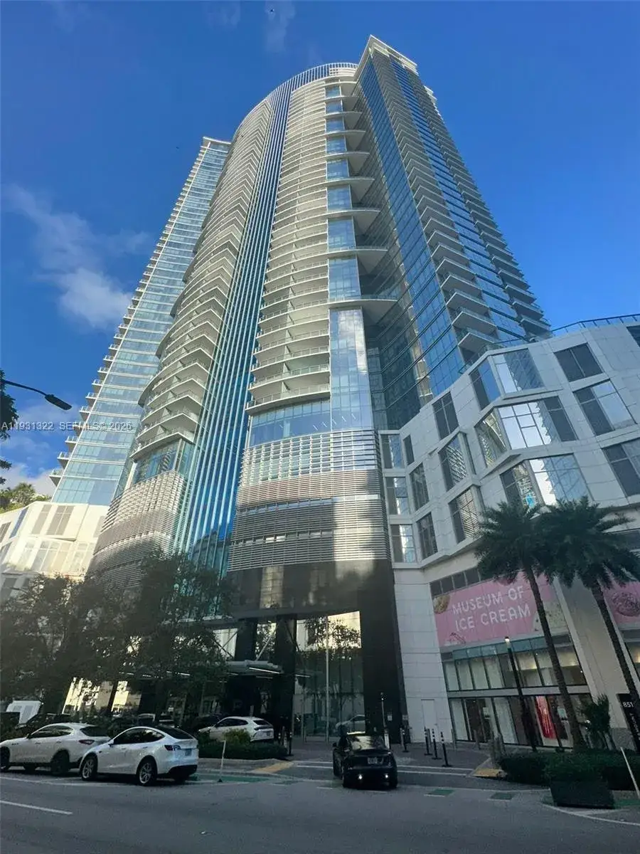 3 bedroom 4 bath Residential for sale at 851 NE 1st Ave # 2212, Miami FL 33132