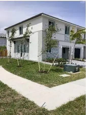 4 bedroom 3 bath Residential Lease for rent at 701 SE 14th Ct # 0, Homestead FL 33034