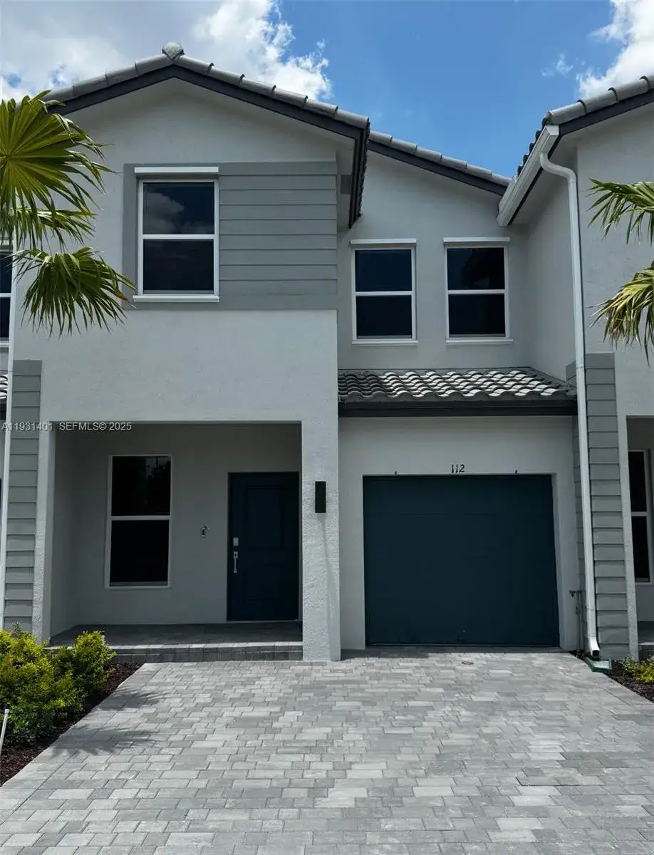 3 bedroom 2 bath Residential Lease for rent at 112 SW 184 WAY # 112, Pembroke Pines FL 33029