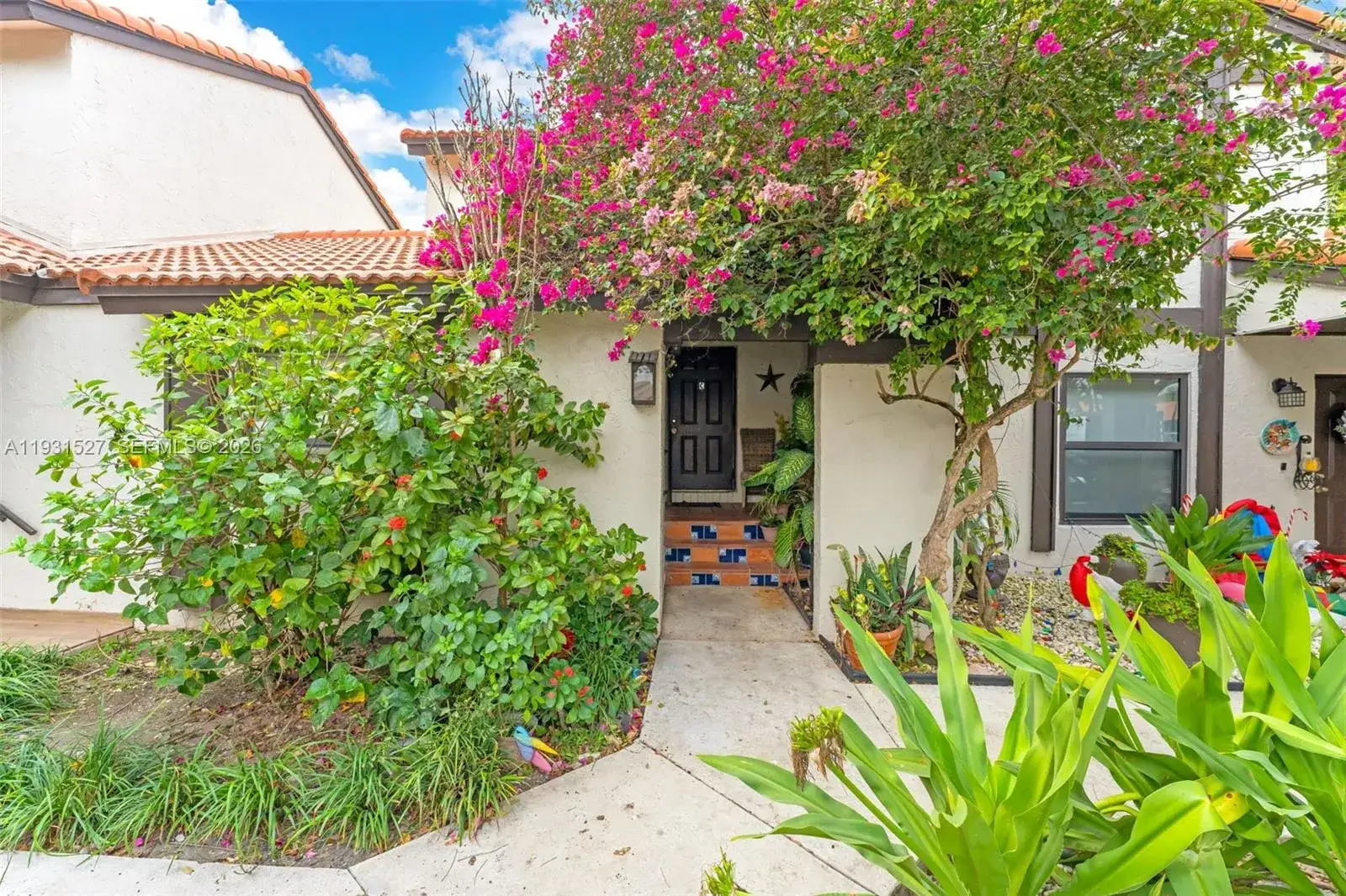 3 bedroom 2 bath Residential for sale at 4859 SW 152nd Ct # 40C, Miami FL 33185