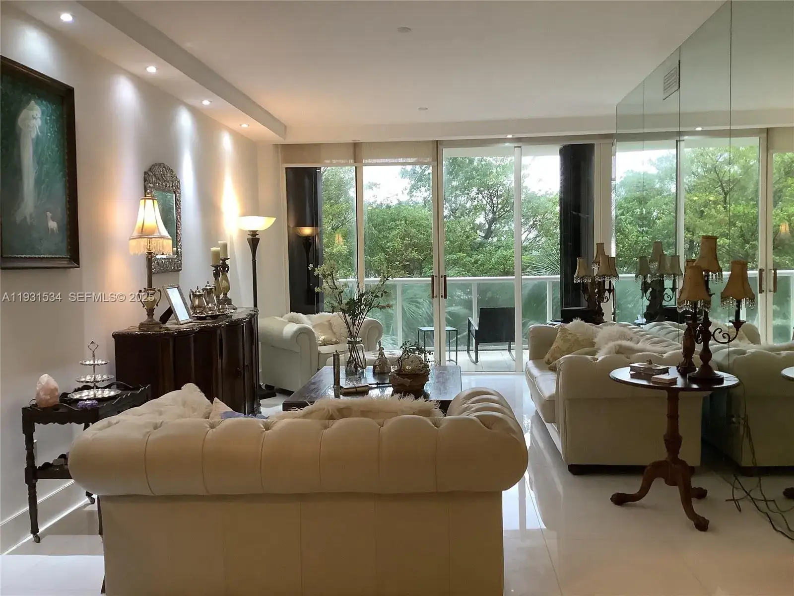 1 bedroom 1 bath Residential Lease for rent at 4000 Island Blvd, Aventura FL 33160