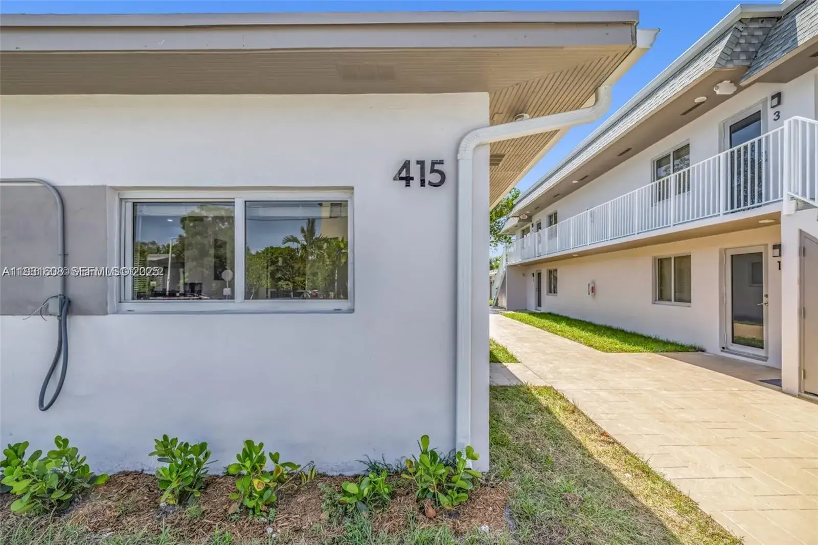 1 bedroom 1 bath Residential Lease for rent at 415 SE 3rd Ave # 6, Hallandale Beach FL 33009