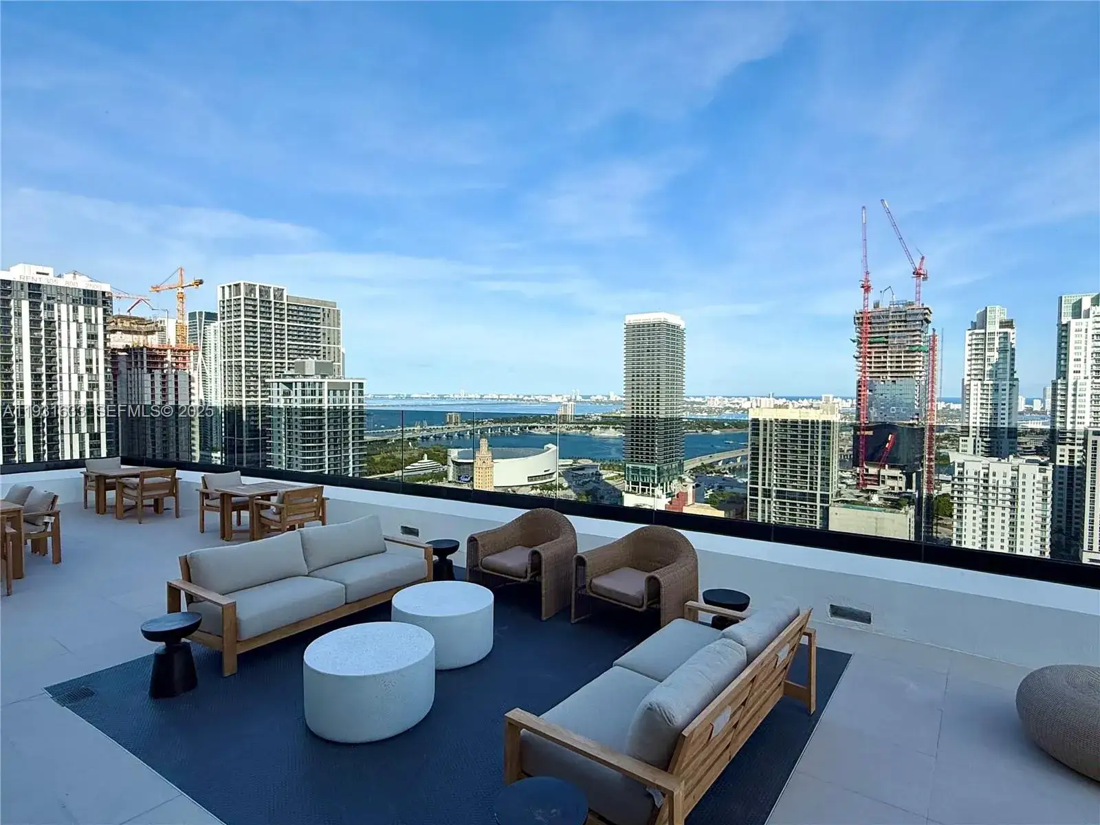 1 bedroom 1 bath Residential for sale at 225 N Miami Ave # 1604, Miami FL 33128