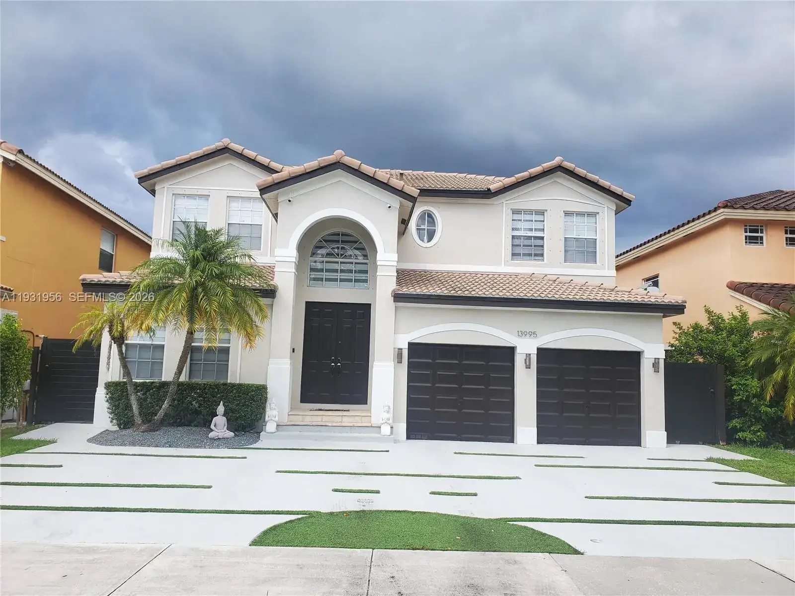 6 bedroom 5 bath Residential for sale at 13995 SW 154th St, Miami FL 33177