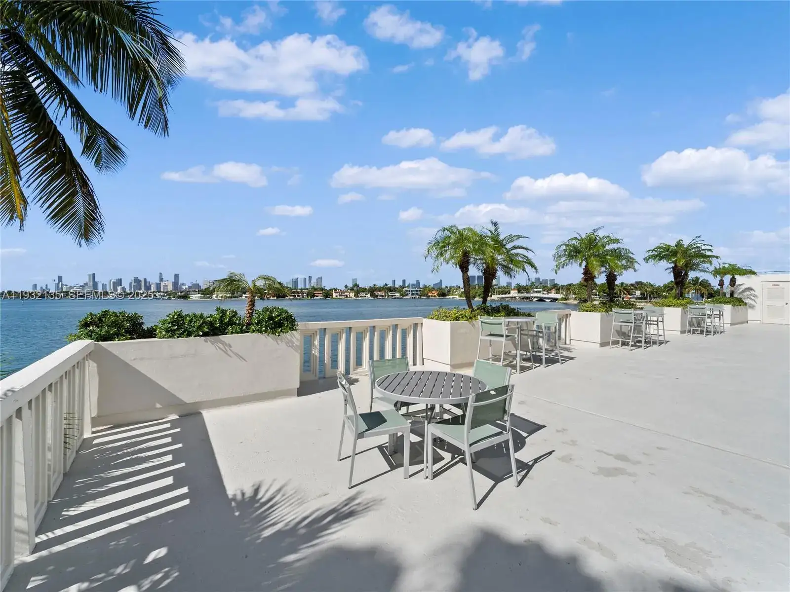 1 bedroom 1 bath Residential Lease for rent at 5 Island Ave, Miami Beach FL 33139