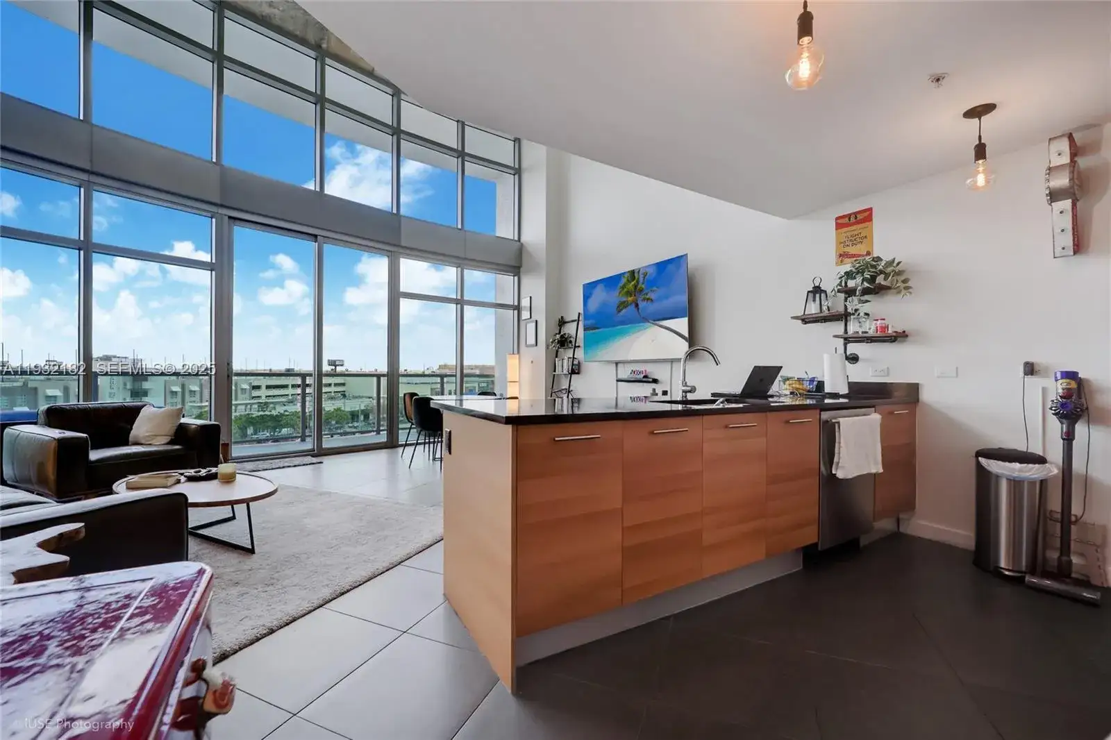 2 bedroom 2 bath Residential Lease for rent at 3301 NE 1st Ave # M0605, Miami FL 33137