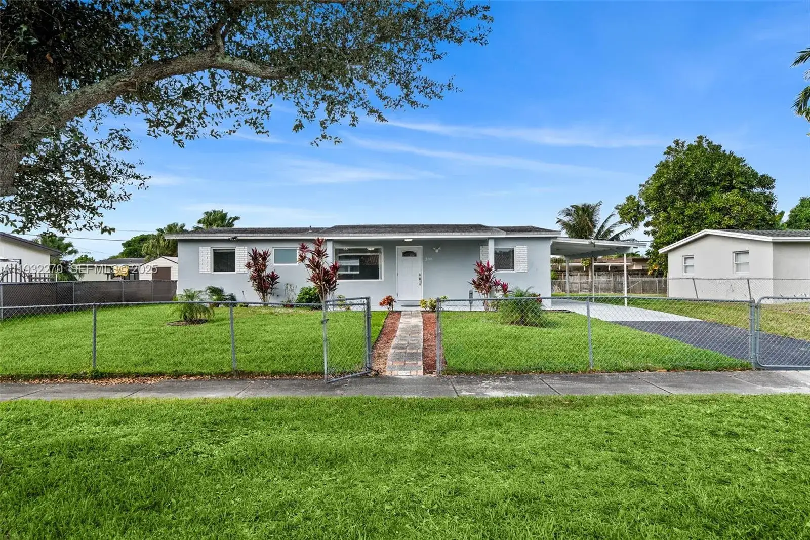 3 bedroom 2 bath Residential Lease for rent at 13710 Harrison St, Miami FL 33176