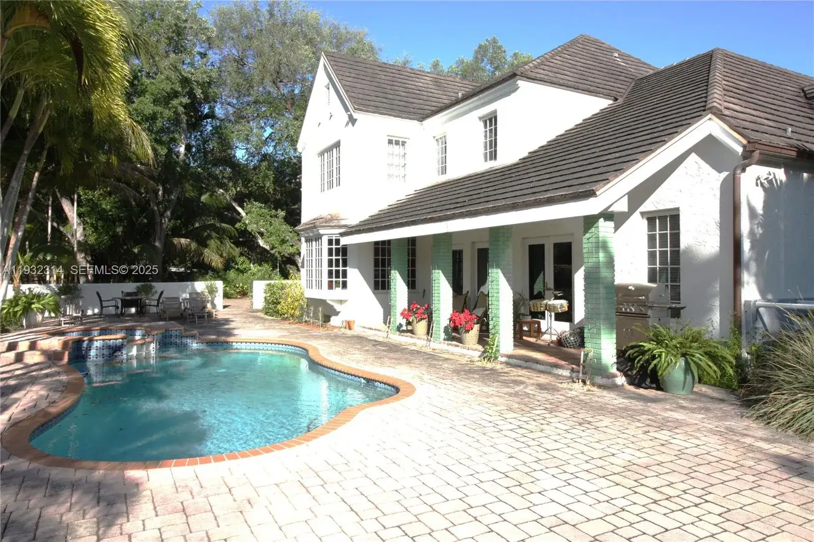 5 bedroom 4 bath Residential for sale at 6750 Granada Blvd, Coral Gables FL 33146