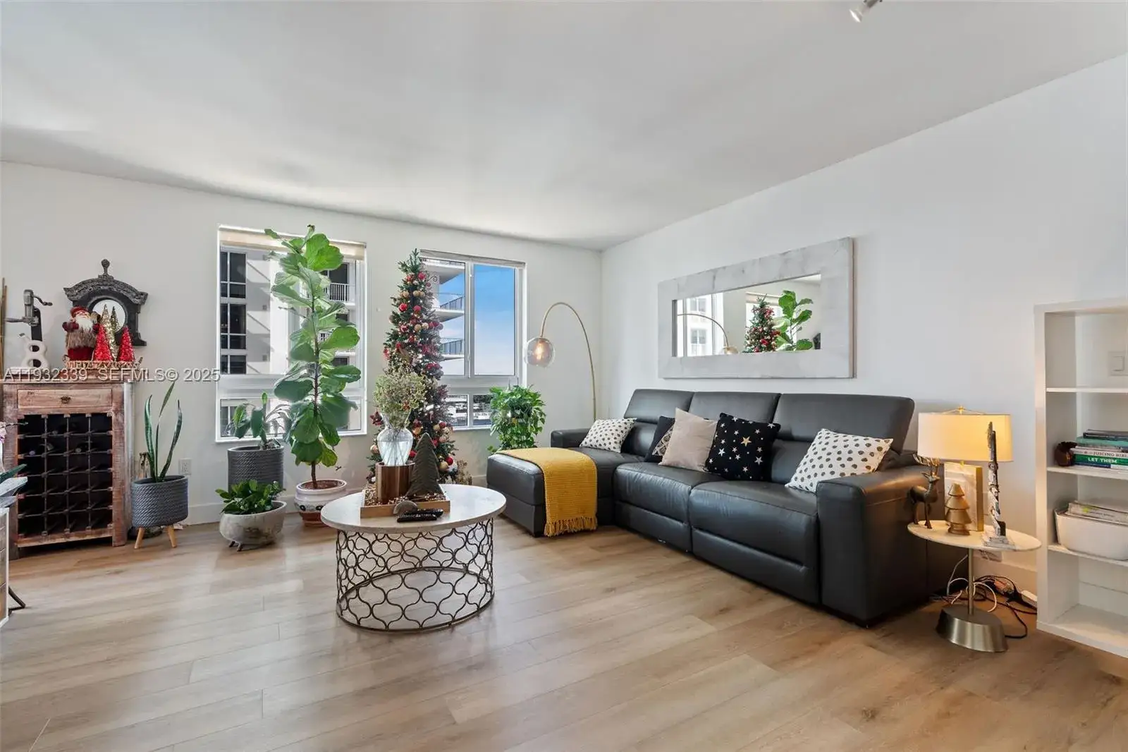 2 bedroom 2 bath Residential for sale at 7350 SW 89th St # 1110S, Miami FL 33156