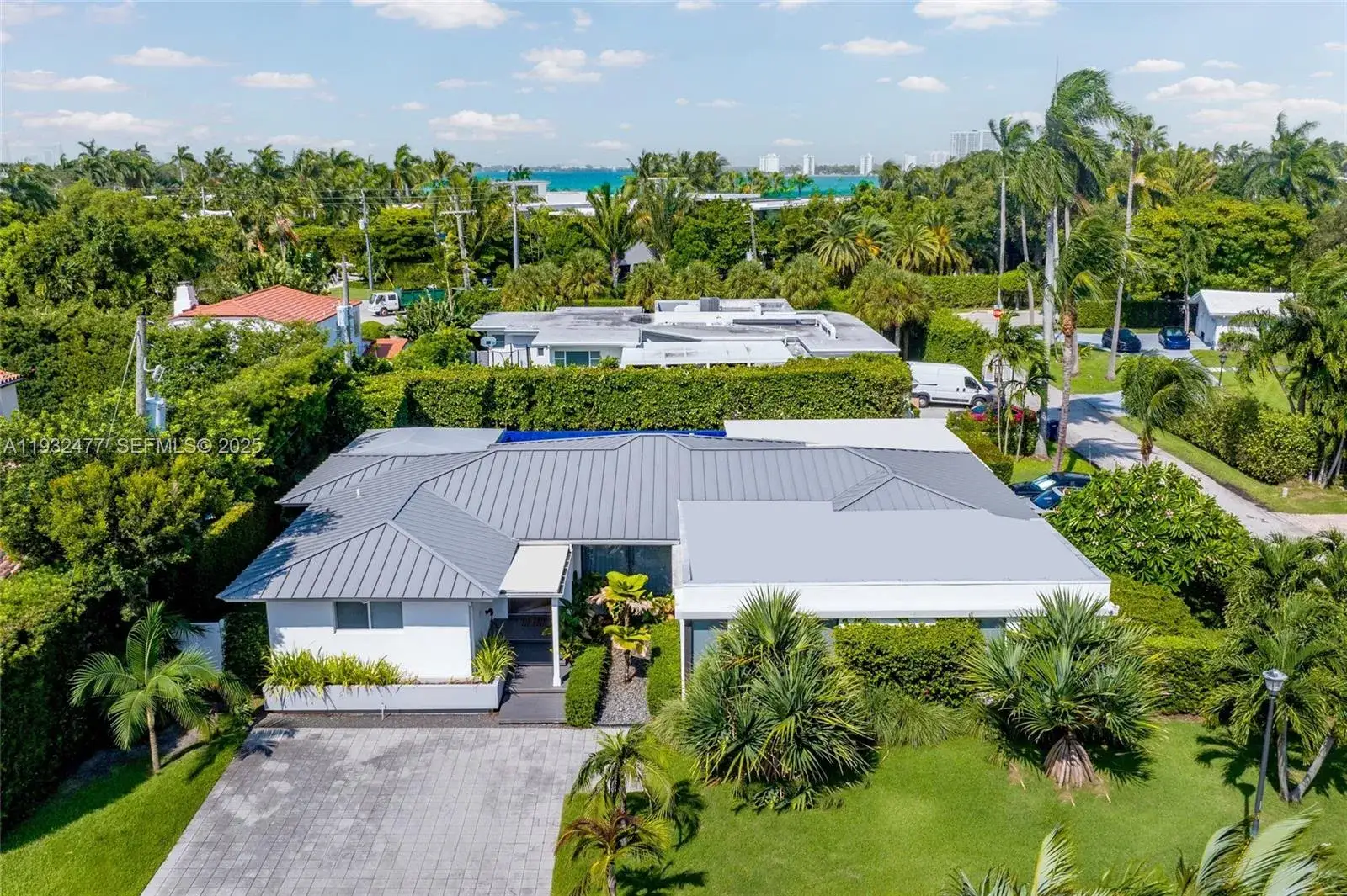 5 bedroom 5 bath Residential for sale at 6420 Pinetree Drive Cir, Miami Beach FL 33141