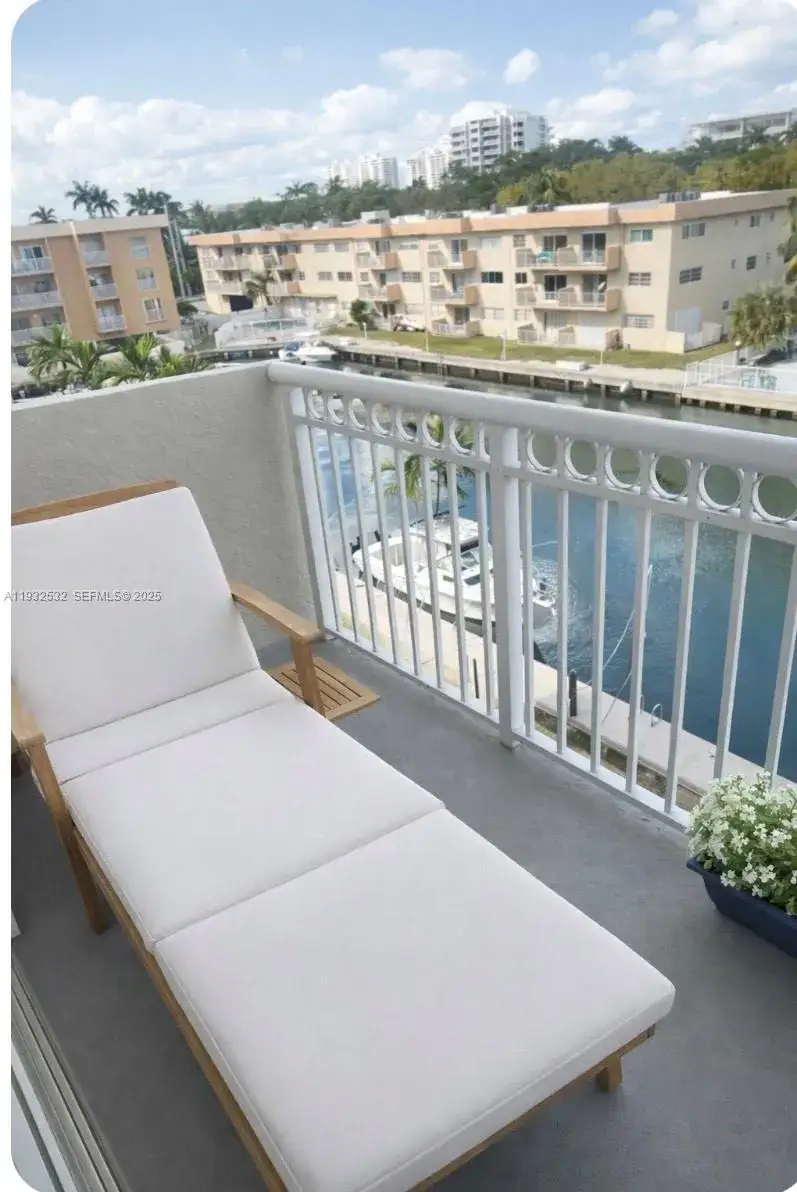 1 bedroom 1 bath Residential for sale at 3601 NE 170th St # B, North Miami Beach FL 33160