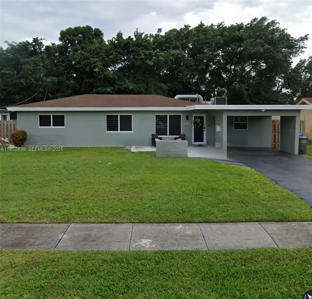 1 bath Residential Lease for rent at 214 S 57th Ave, Hollywood FL 33023