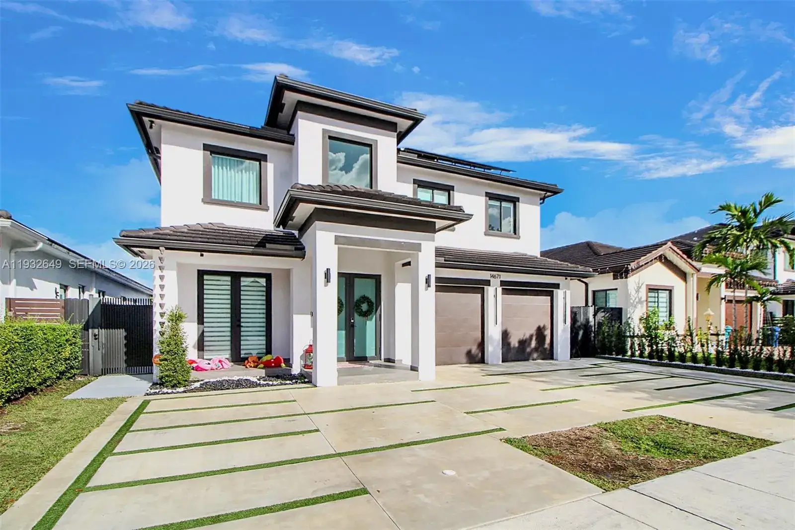 5 bedroom 4 bath Residential for sale at 14671 SW 20th St, Miami FL 33175