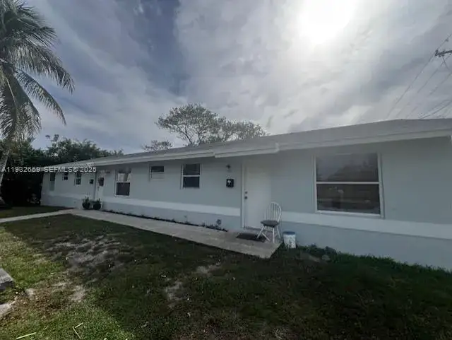 3 bedroom 2 bath Residential Lease for rent at 2746 Johnson St, Hollywood FL 33020