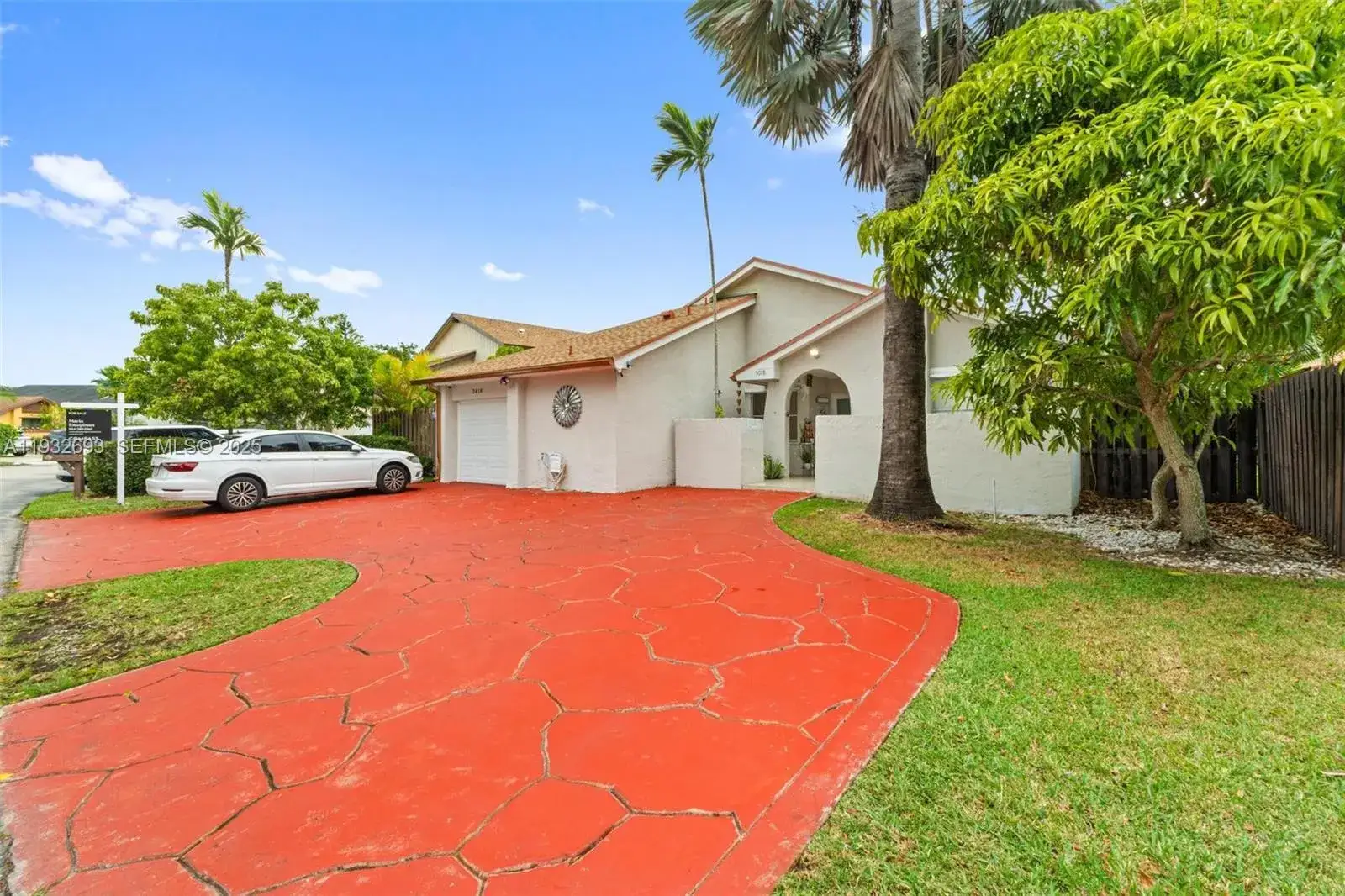 3 bedroom 3 bath Residential for sale at 5018 SW 148th Pl, Miami FL 33185