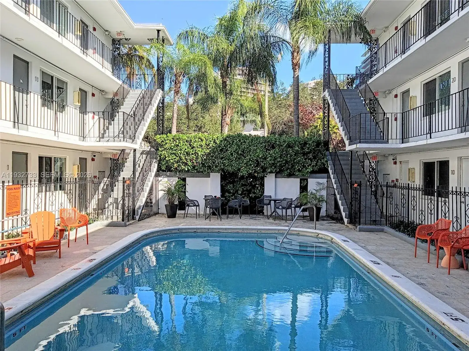 2 bedroom 1 bath Residential Lease for rent at 3200 Mary St # 7, Miami FL 33133