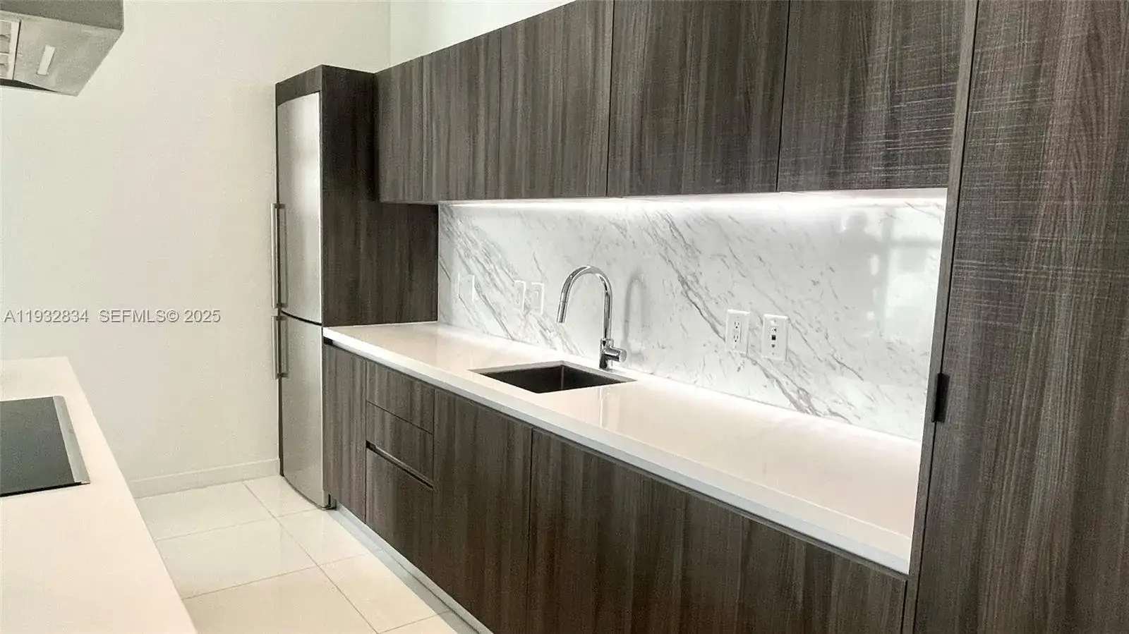 2 bedroom 2 bath Residential for sale at 851 NE 1st Ave # 412, Miami FL 33132